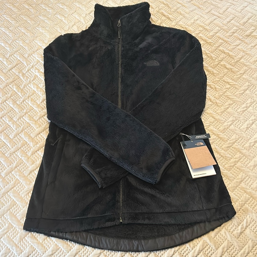 NWT North Face women’s black Osito jacket size medium.